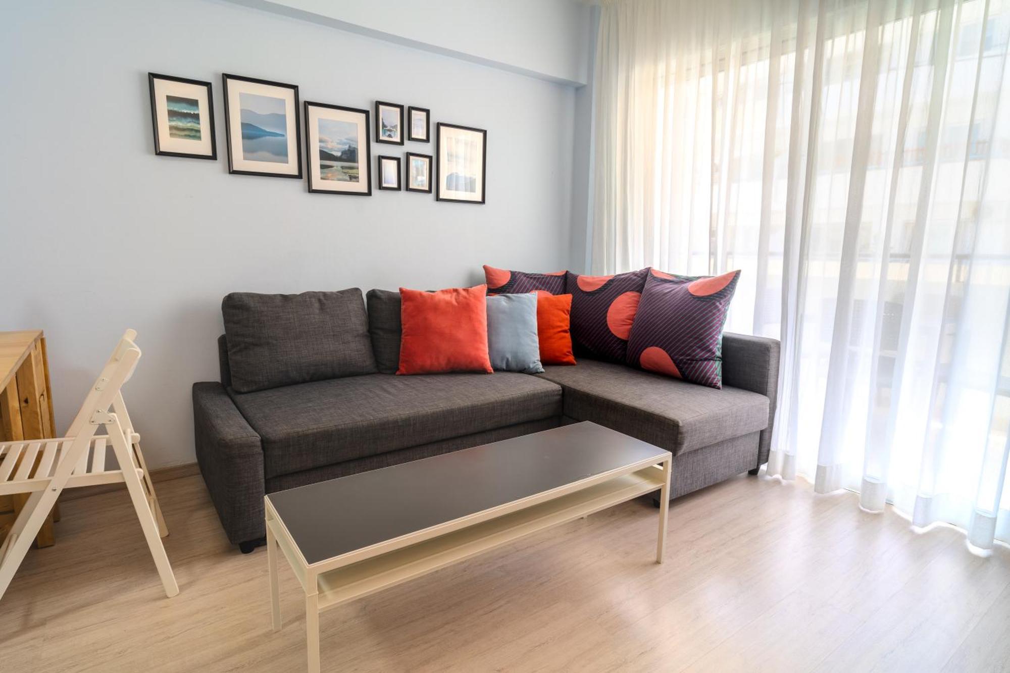 Helios Mackenzie One Bedroom Flat ラルナカ エクステリア 写真